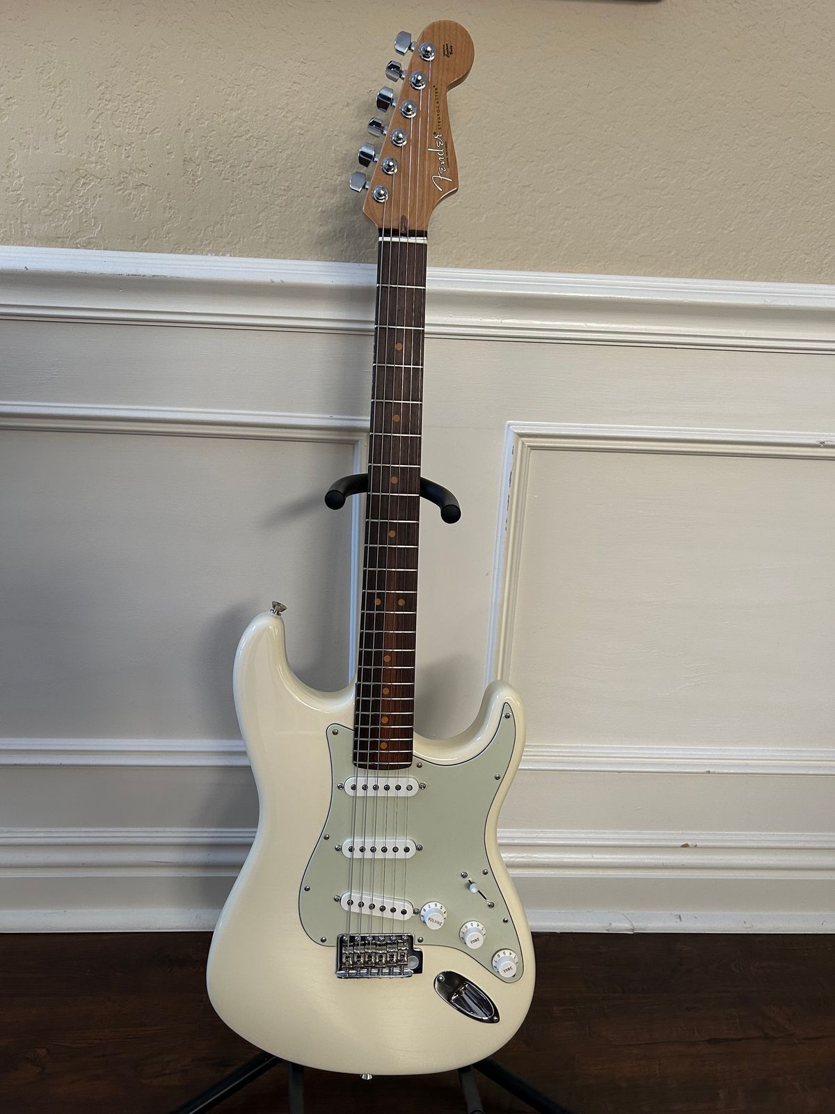 Fender American Professional II Stratocaster with Rosewood Fretboard 2020 - Present - Olympic White - Image 2