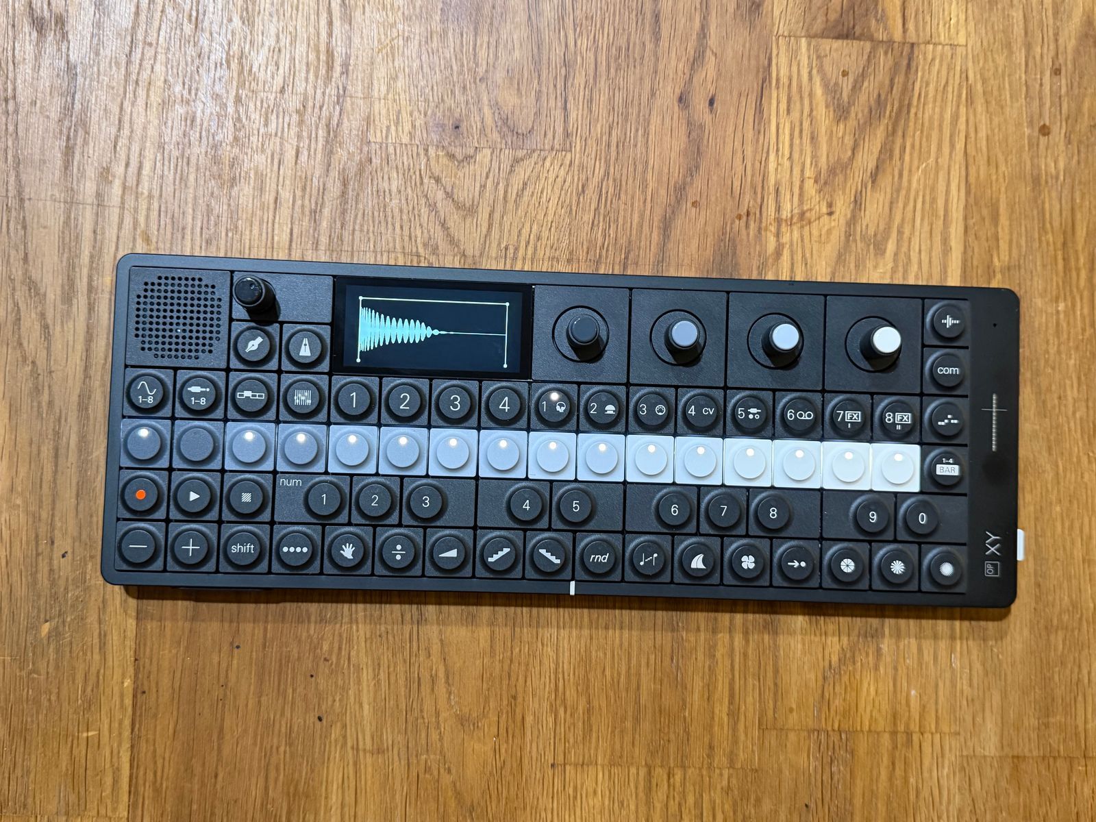 Teenage Engineering OP-XY + DeckSaver & stand - Image 7